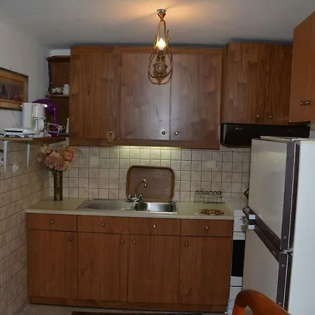 Traditional Summer House In Marmari Holiday home *