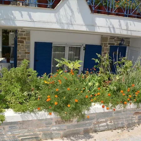 Traditional Summer House In Marmari