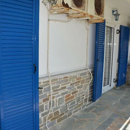 Traditional Summer House In Marmari Holiday home *